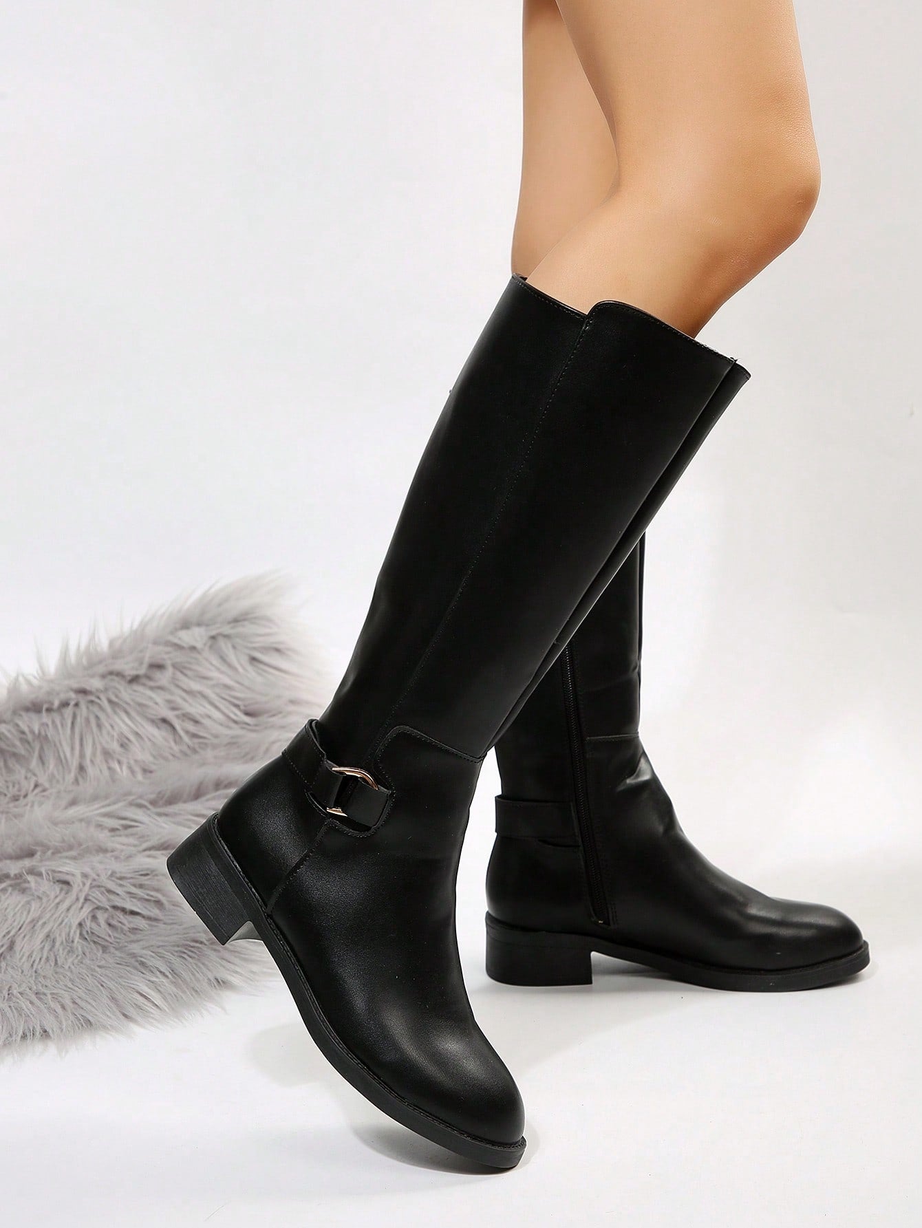 2025 New Women's Equestrian-Style Over-The-Knee Boots With Belt Buckle, Straight Tube, Slimming, Brown, Winter , Perfect With Black Skirt